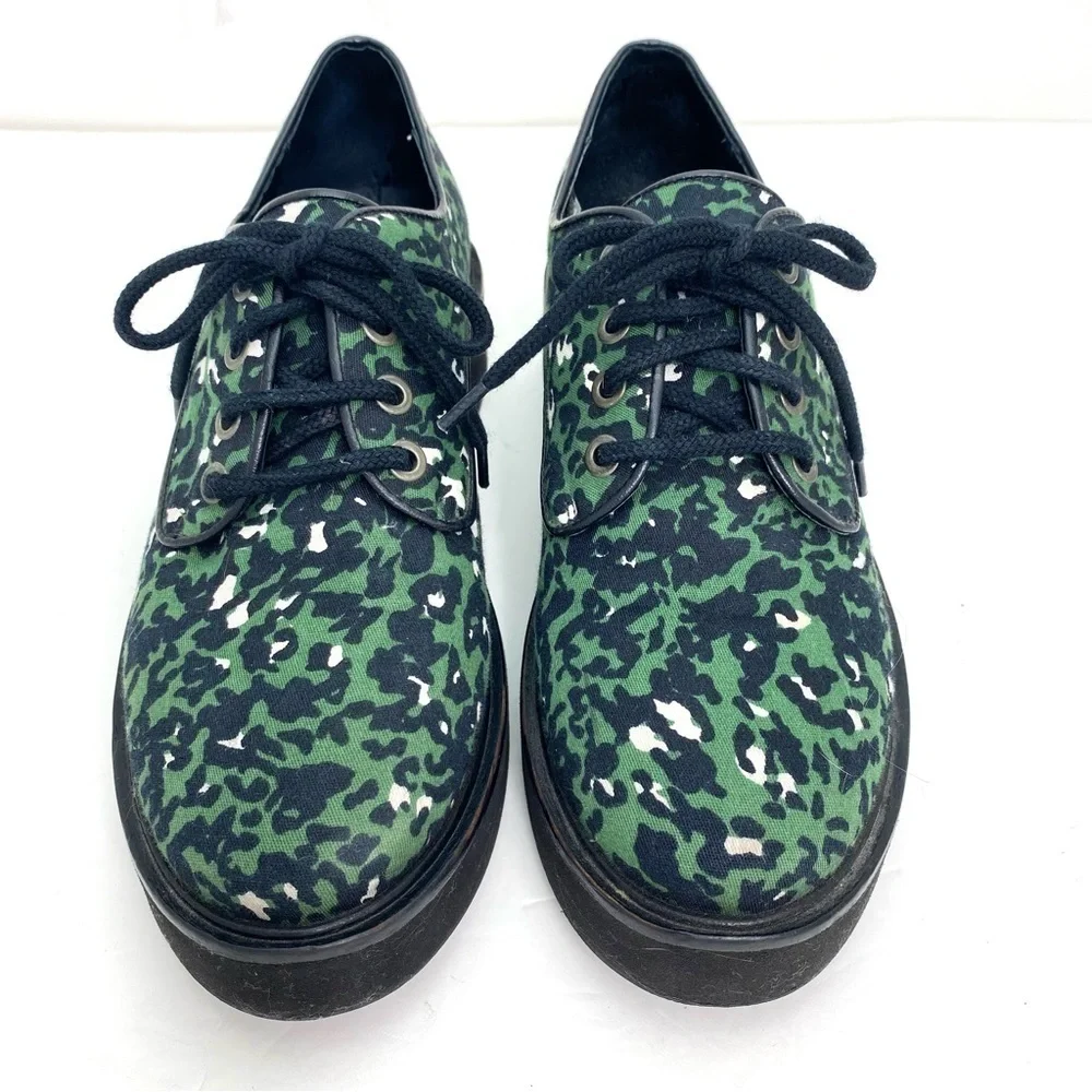 AGNES b Leopard Canvas Platform Oxfords Shoes in Green Size 7